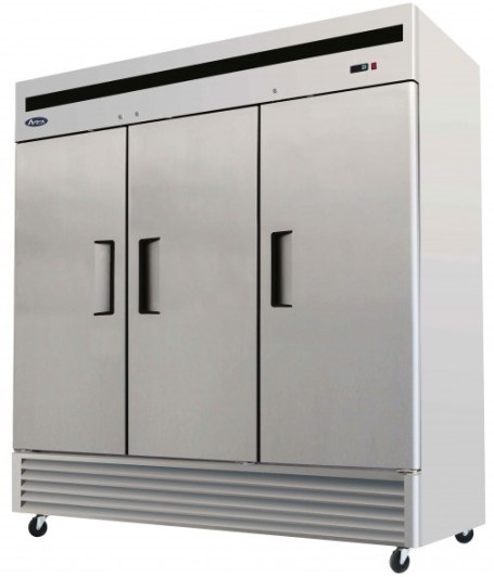 Commercial refrigerator